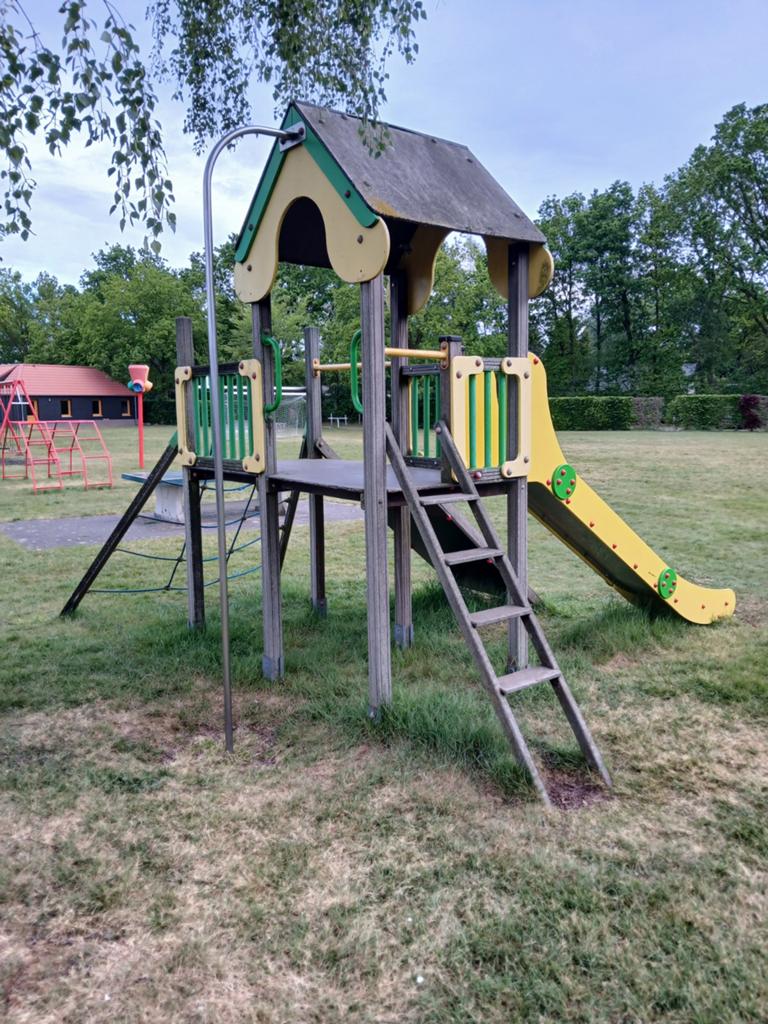 Speeltoestel profesioneel met glijbaan en klimnet, Kinderen en Baby's, Speelgoed | Buiten | Speeltoestellen, Ophalen of Verzenden