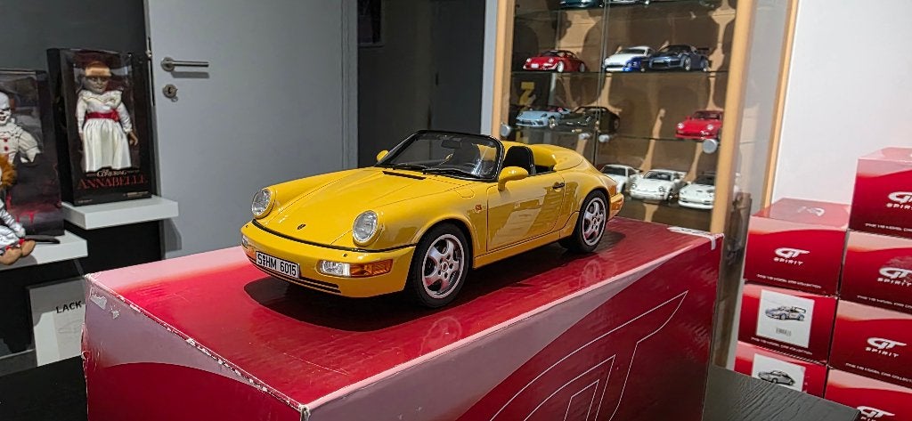 Porsche 911 (964) Speedster yellow 1/18 Gt-Spirit, Hobby en Vrije tijd, Ophalen of Verzenden, Zo goed als nieuw, Auto, Overige merken