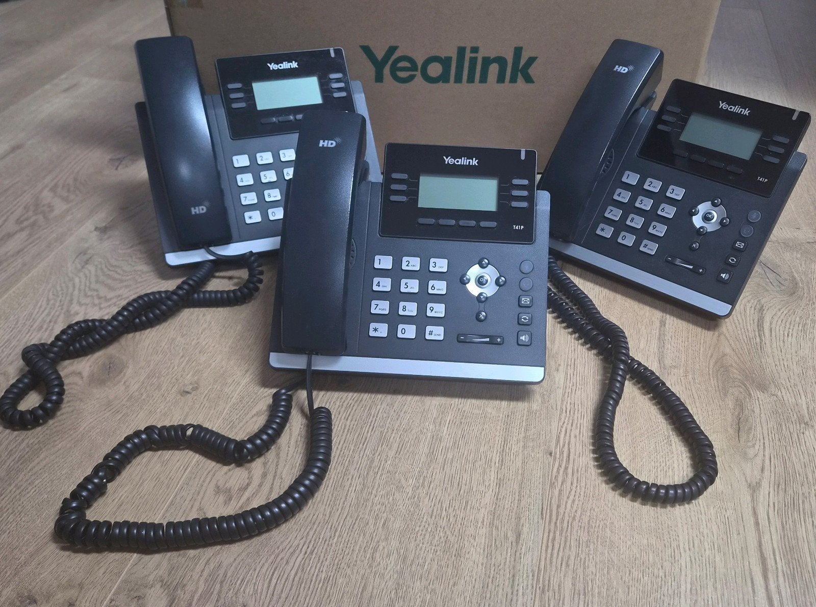 Yealink T41P VoIP telefoons (3 stuks) - PoE geschikt, Telecommunicatie, Ophalen of Verzenden, Gebruikt, 3 handsets