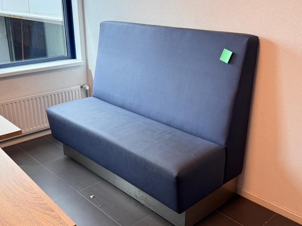 Kantinebank met plint (1x), Ophalen of Verzenden, Gebruikt