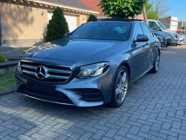 Mercedes-Benz E-klasse 200 d AMG LINE PANORAMADAK CAMERA NAV, Auto diversen, Schadeauto's, Mercedes-Benz, Automaat, Diesel, Sedan