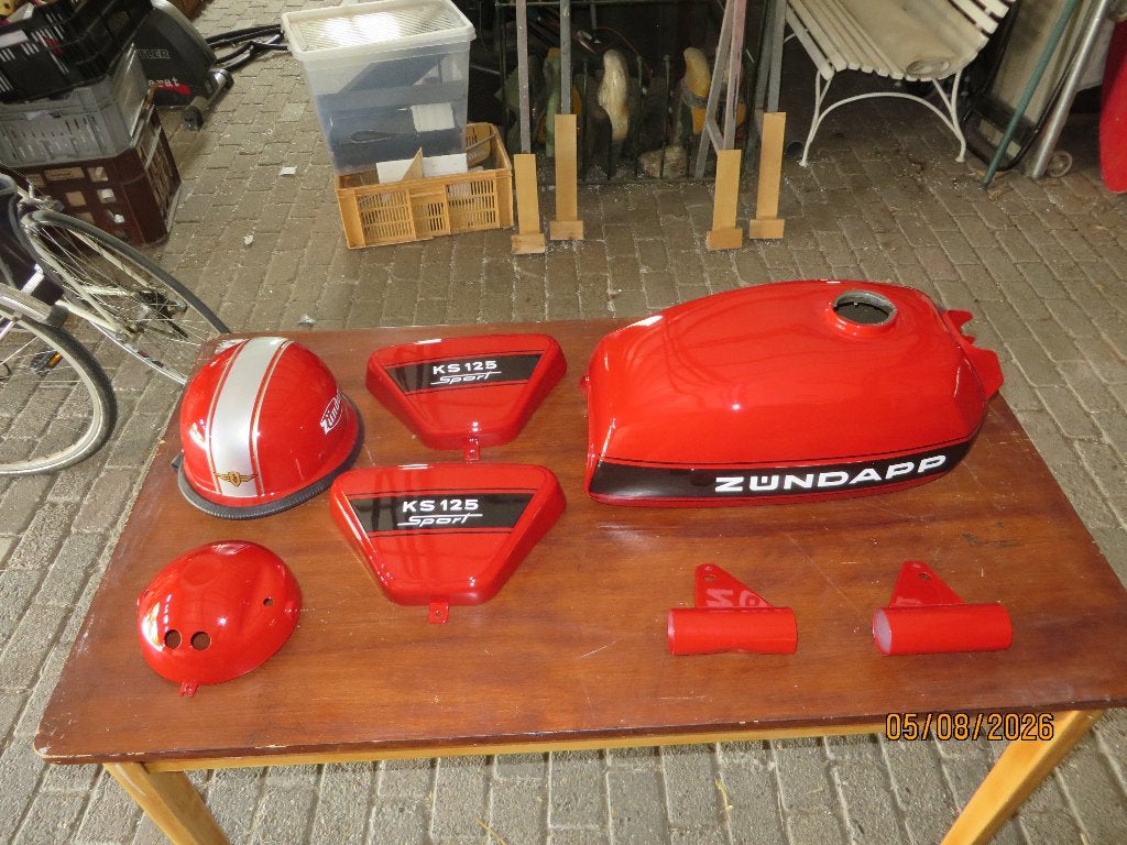 Zundapp Ks125 -type 521 - complete spuitset., Ophalen, Nieuw, Tank