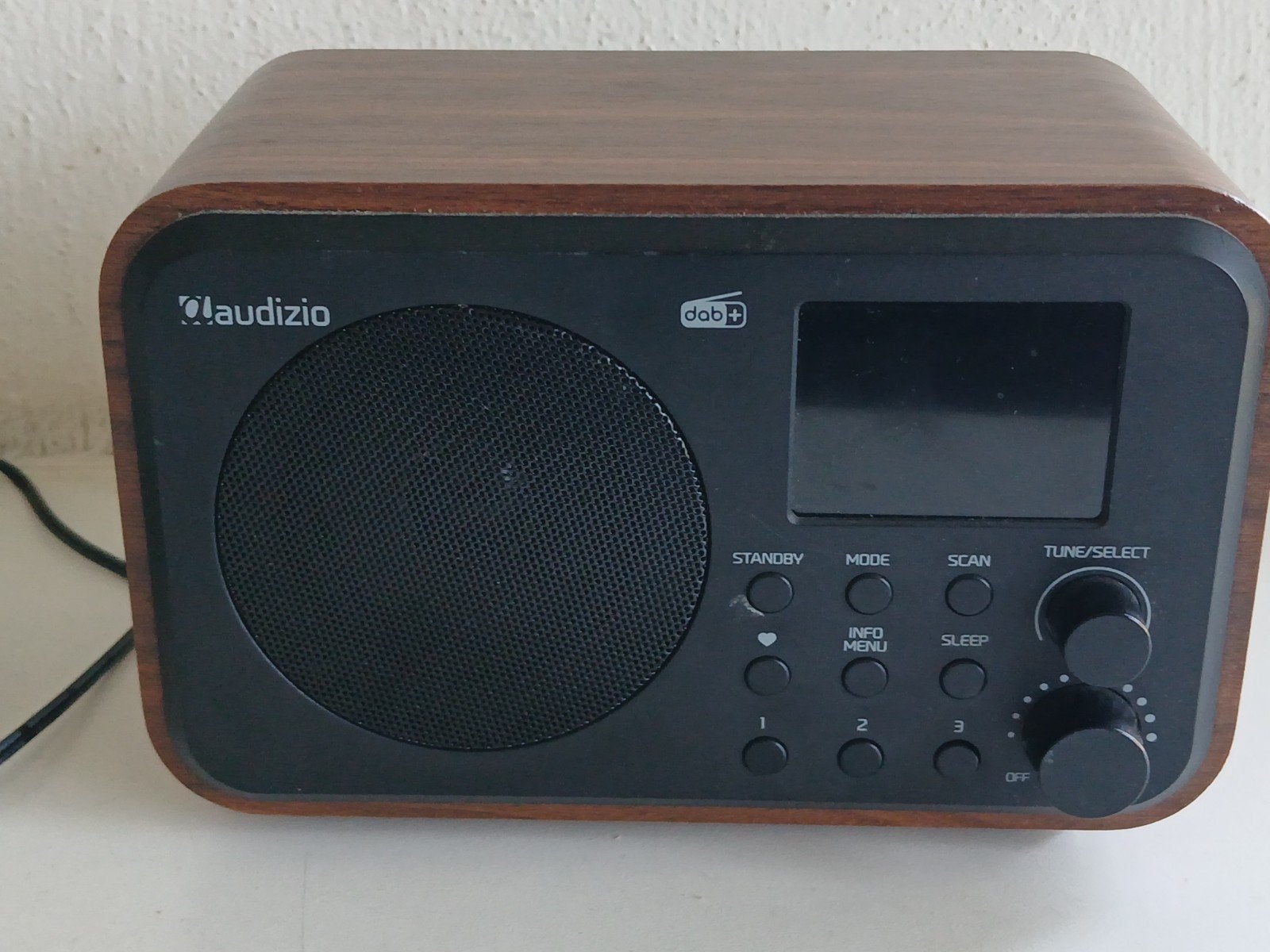Audizio Milan DAB+ Radio met Bluetooth en USB, Ophalen of Verzenden, Zo goed als nieuw, Radio
