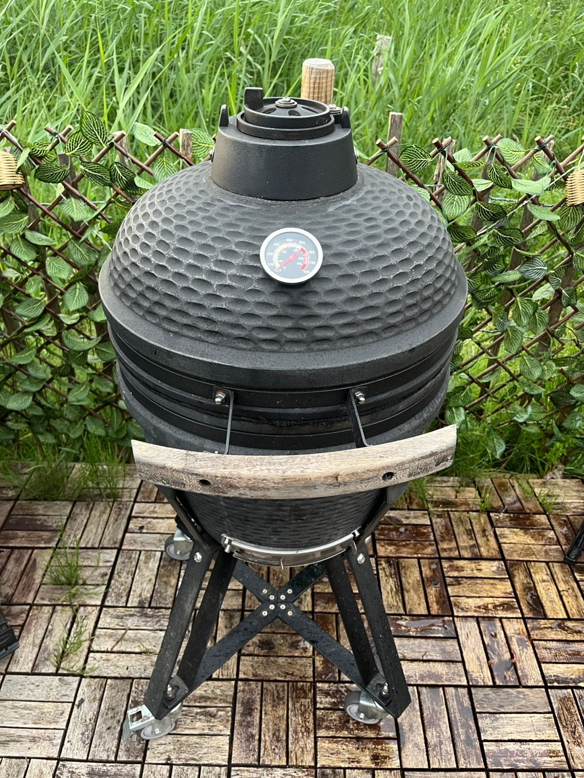 Kamado bbq medium 18 inch, Tuin en Terras, Houtskoolbarbecues, Ophalen, Zo goed als nieuw