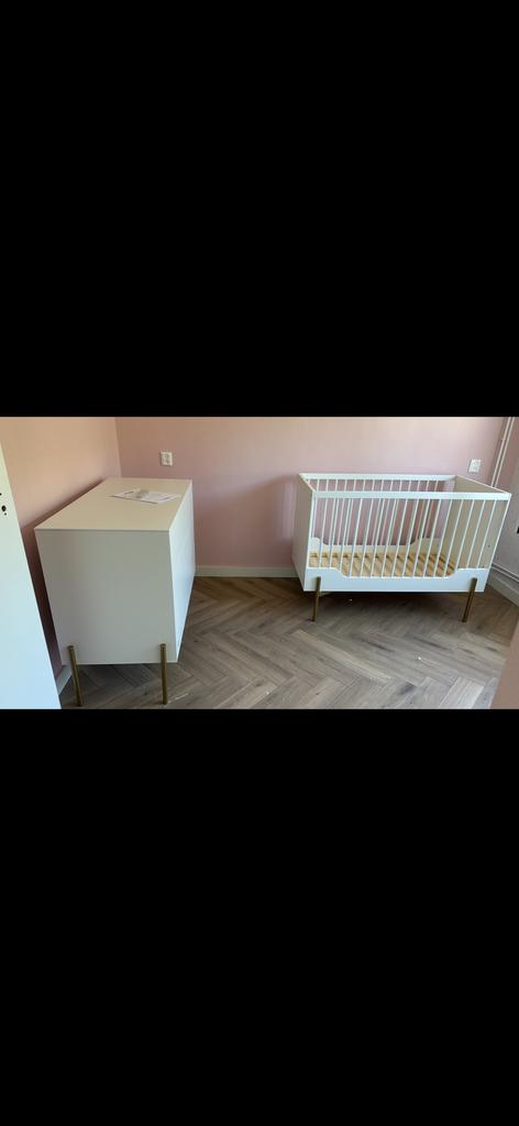 Commode + ledikantje nog geen jaar oud!, Ophalen, Zo goed als nieuw, Jongetje of Meisje
