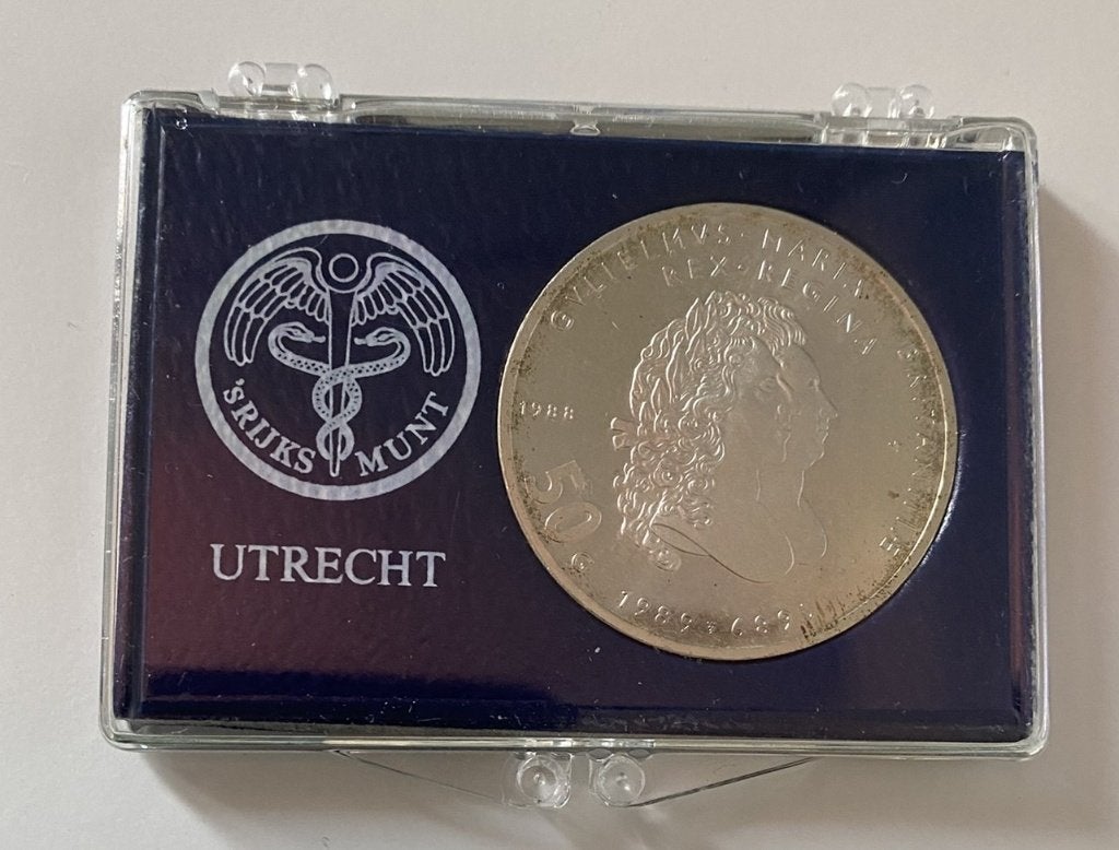 Zilveren 50 Gulden Munt 1988 Willem & Mary FDC compleet, Postzegels en Munten, Koningin Beatrix, Zilver, Ophalen of Verzenden