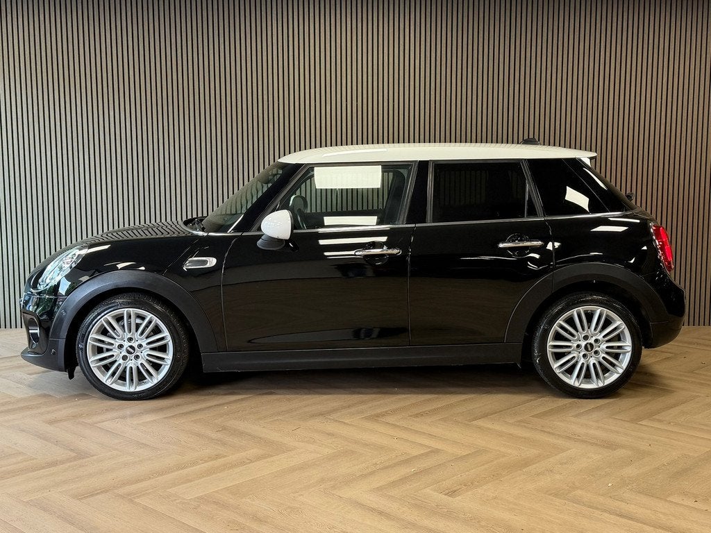Mini 5-Deurs 1.5 Cooper AUT. NAVIGATIE PDC STOELVERWARMING A, Auto's, Mini, 136 pk, Gebruikt, 1295 kg, Met garantie (alle)