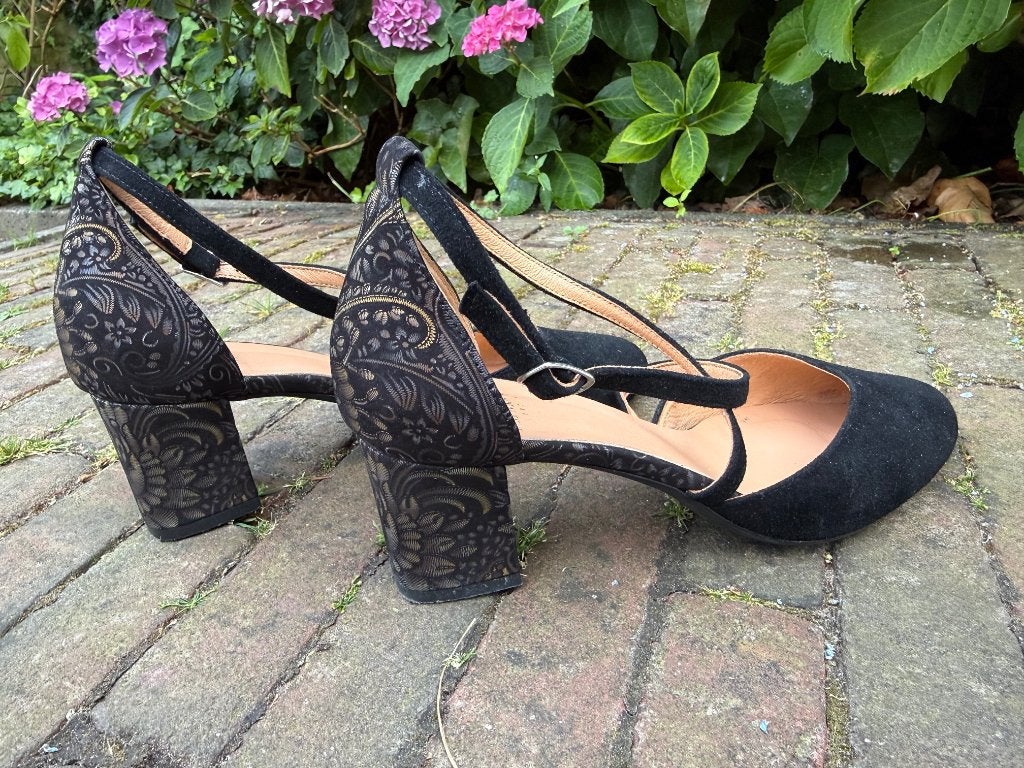 Schoenen Embassy London USA, Pumps, Zwart, Ophalen of Verzenden, Zo goed als nieuw