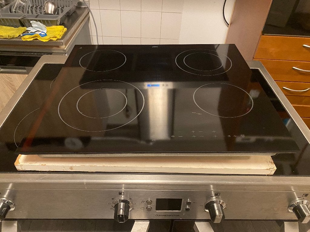 Etna inbouw keramisch kookplaat met perilex stekker ......., Witgoed en Apparatuur, Keramisch, Zo goed als nieuw, Inbouw, 4 kookzones