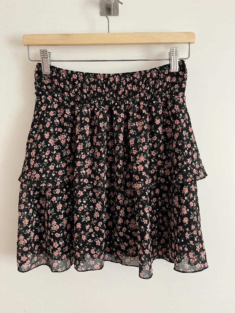 The Sting - mini bloemenrok, Kleding | Dames, Maat 38/40 (M), The Sting, Zwart, Ophalen of Verzenden