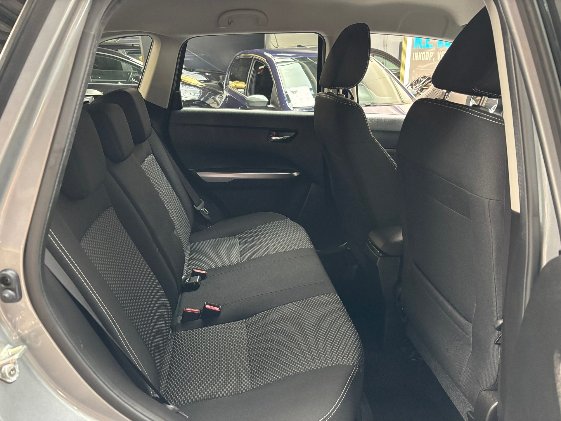 Foto 10 van Suzuki VITARA 1.4 Boosterjet Comfort Smart Hybrid /Camera /
