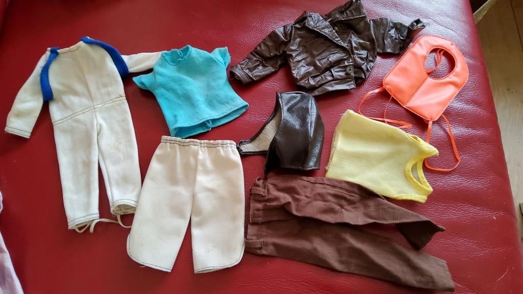 Vintage Barbie Big Jim actiefiguren Tienerpop outfits., Ophalen of Verzenden, Gebruikt, Fashion Doll