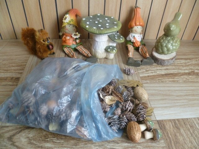 Herfst decoratie set Paddenstoel/wiebelbeentjes/eekhoorn enz, Ophalen of Verzenden, Zo goed als nieuw