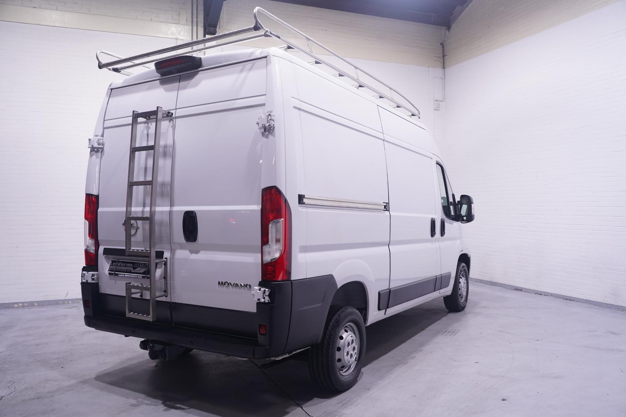Opel Movano 2.2D 140 pk L2H2 Imperiaal met Trap, Trekhaak Na, Voorwielaandrijving, Stof, Gebruikt, 4 cilinders