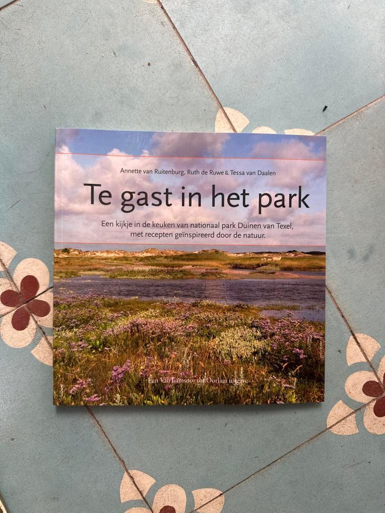 A. van Ruitenburg - Te gast in het park, Boeken, Hoofdgerechten, A. van Ruitenburg; R.M. de Ruwe; T. van Daalen, Ophalen of Verzenden