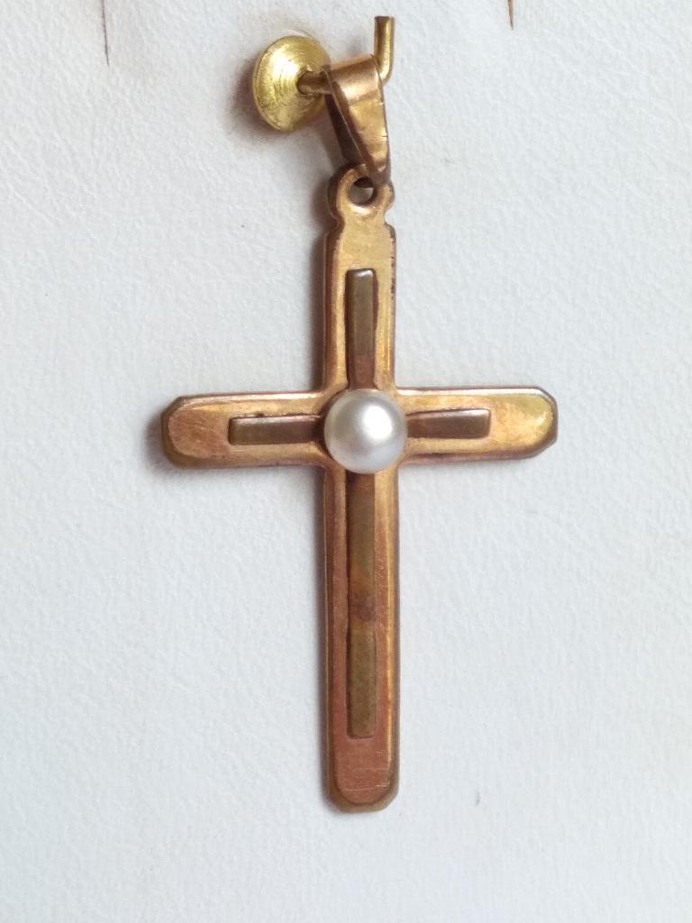 KRUISJE 4x 2 cm, doublee met bakeliet en echte Parel, Sieraden, Tassen en Uiterlijk, Antieke sieraden, Ophalen of Verzenden, Koper