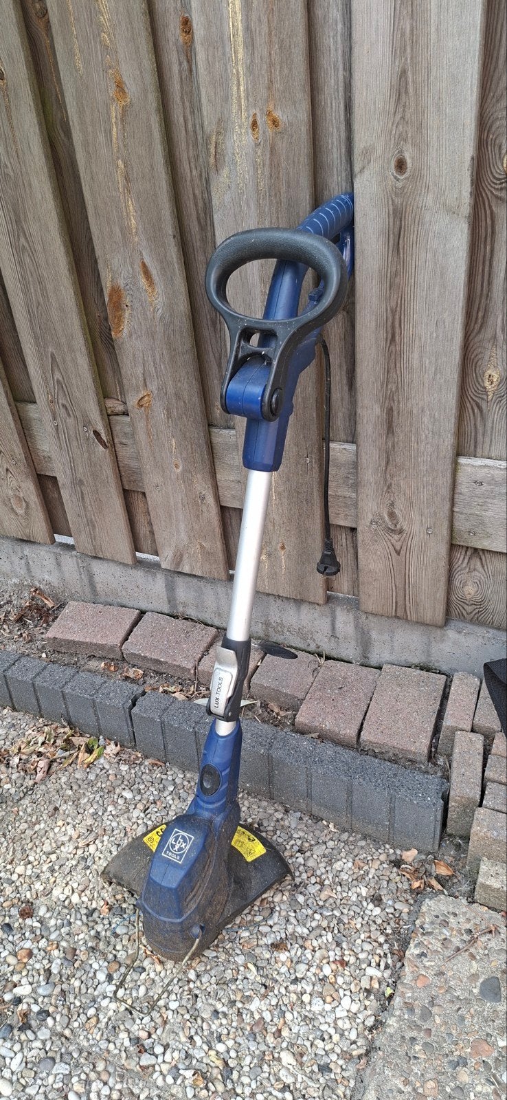 Elektrische grastrimmer - LUX Tools, Tuin en Terras, Grastrimmers, Gebruikt, Elektrisch, 30 tot 50 cm, Ophalen of Verzenden