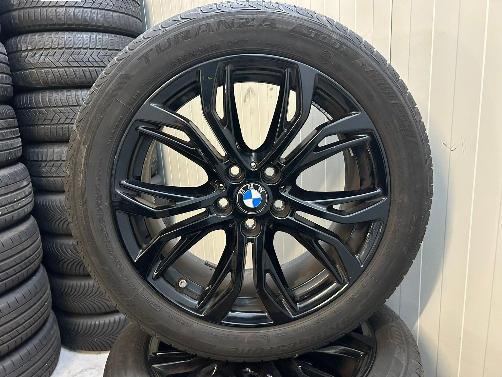BMW X1 F48 X2 F39 18 inch 566 Bridgestone * RFT 2021 TPMS