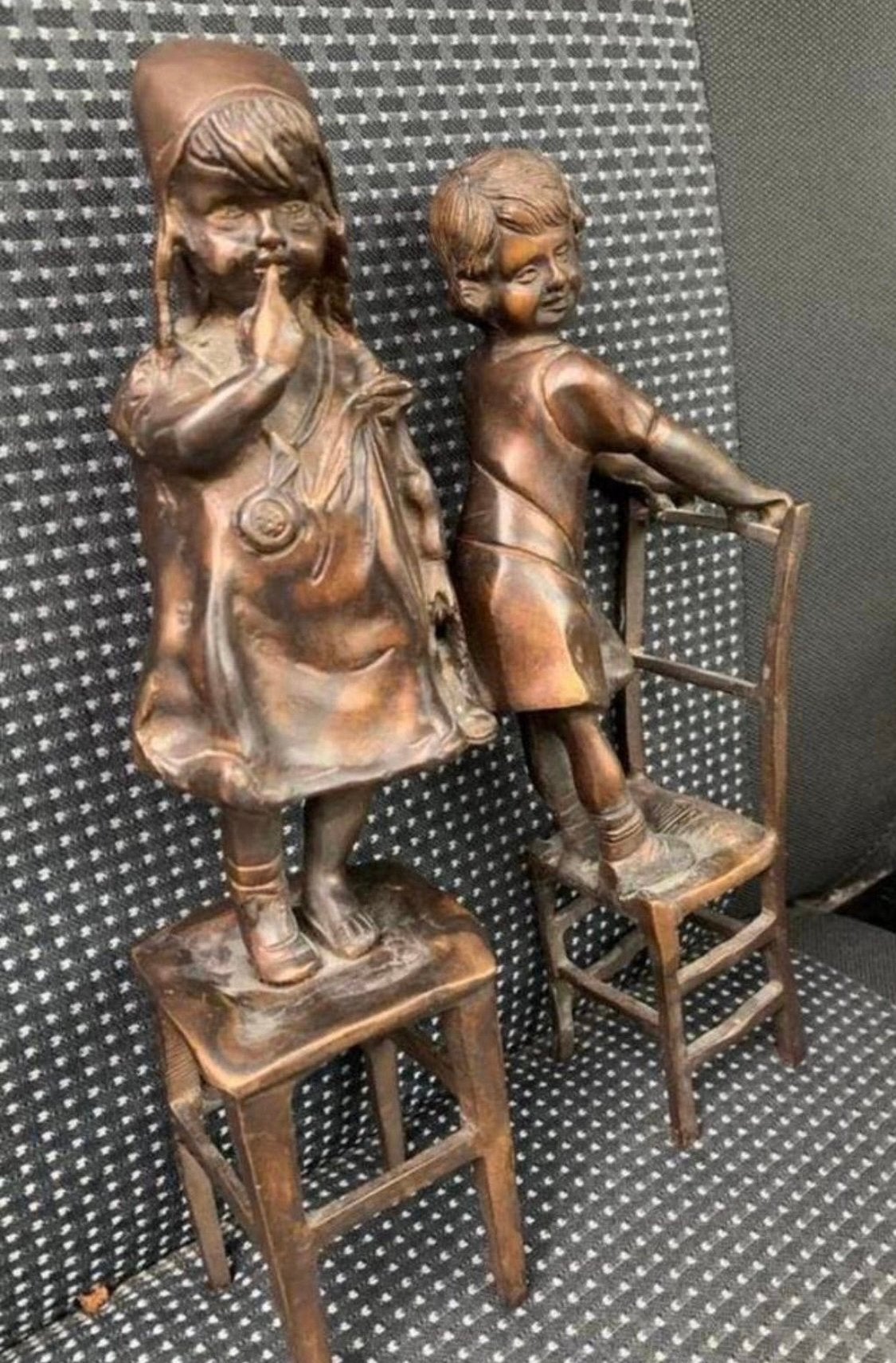 Beeldje twee leuke bronzen brons kinder beelden., Verzamelen, Ophalen of Verzenden