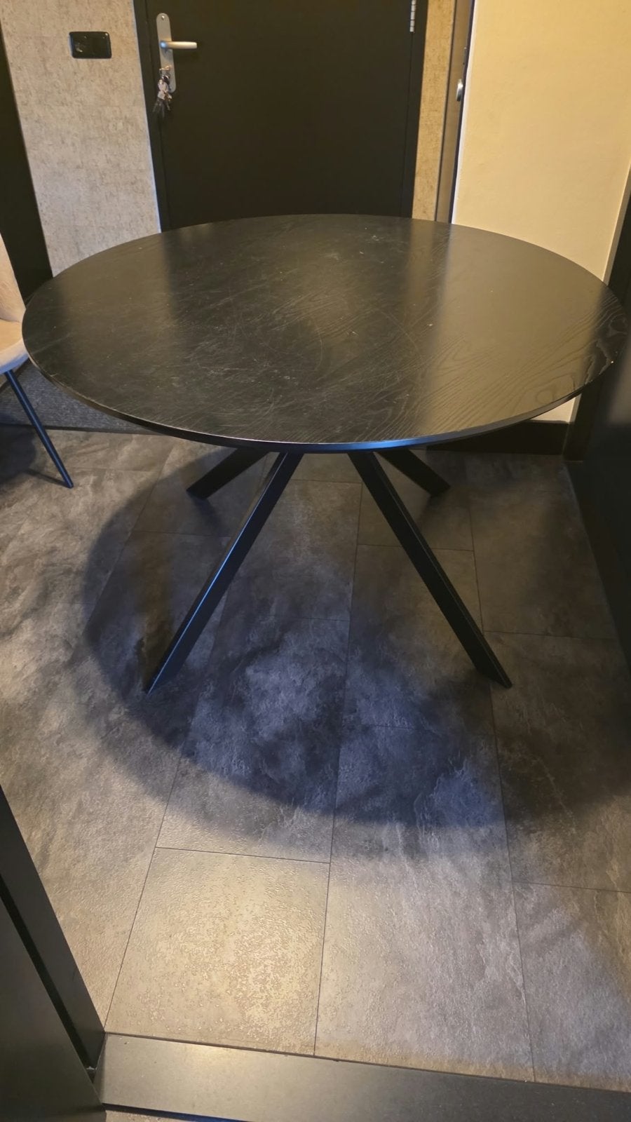 Gebruikte Zwarte Ronde Eettafel - 120cm Diameter, Ophalen, Gebruikt, 100 tot 150 cm, Rond