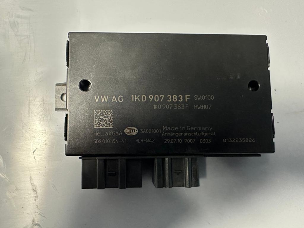 Trekhaak Regelapparaat - Volkswagen - 1K0 907 383 F, Auto-onderdelen, Elektronica en Kabels, Ophalen of Verzenden, Nieuw, Seat