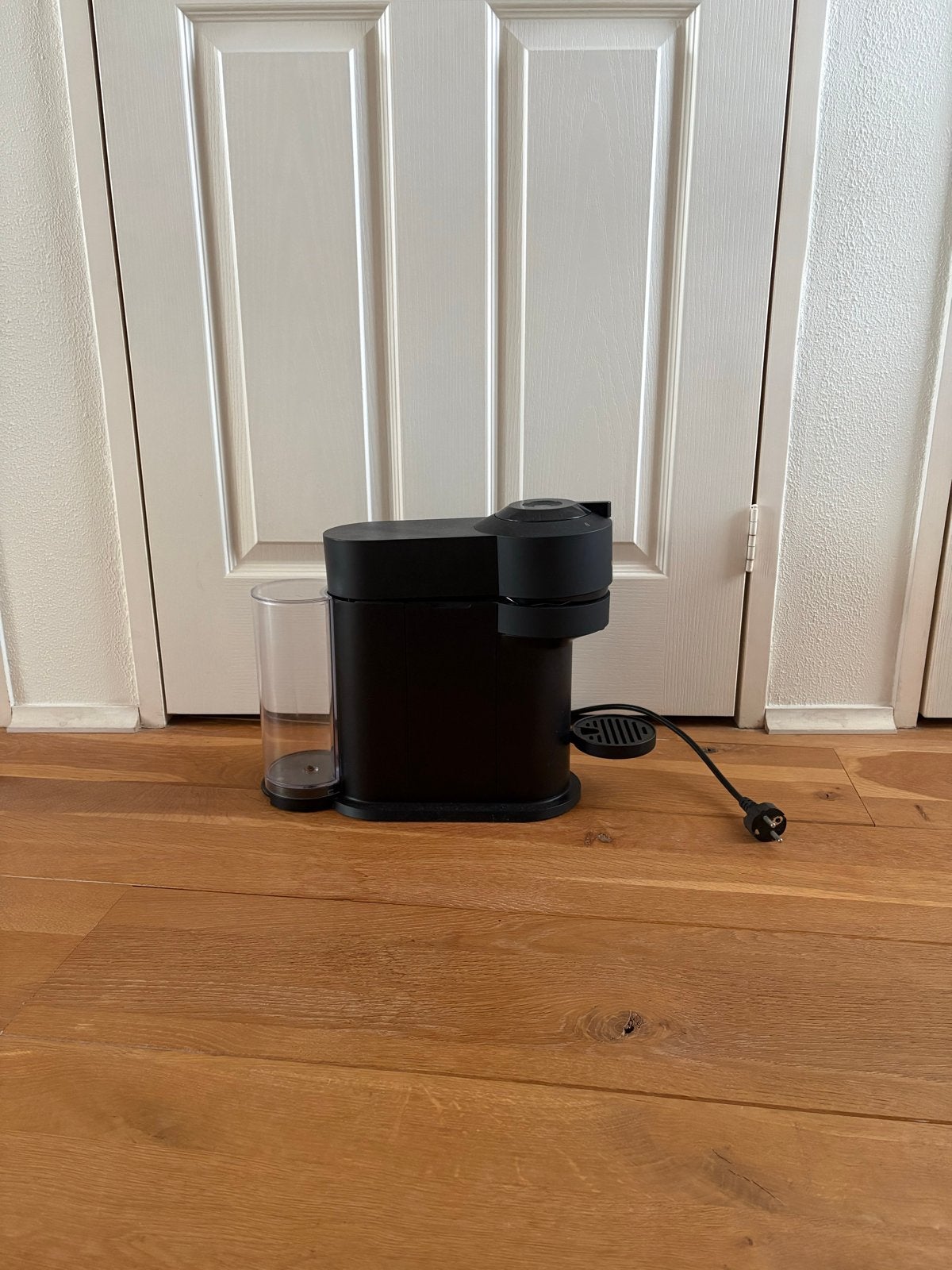 Nespresso Vertuo Next Koffiemachine Zwart, Afneembaar waterreservoir, Koffiemachine, Ophalen of Verzenden, Zo goed als nieuw