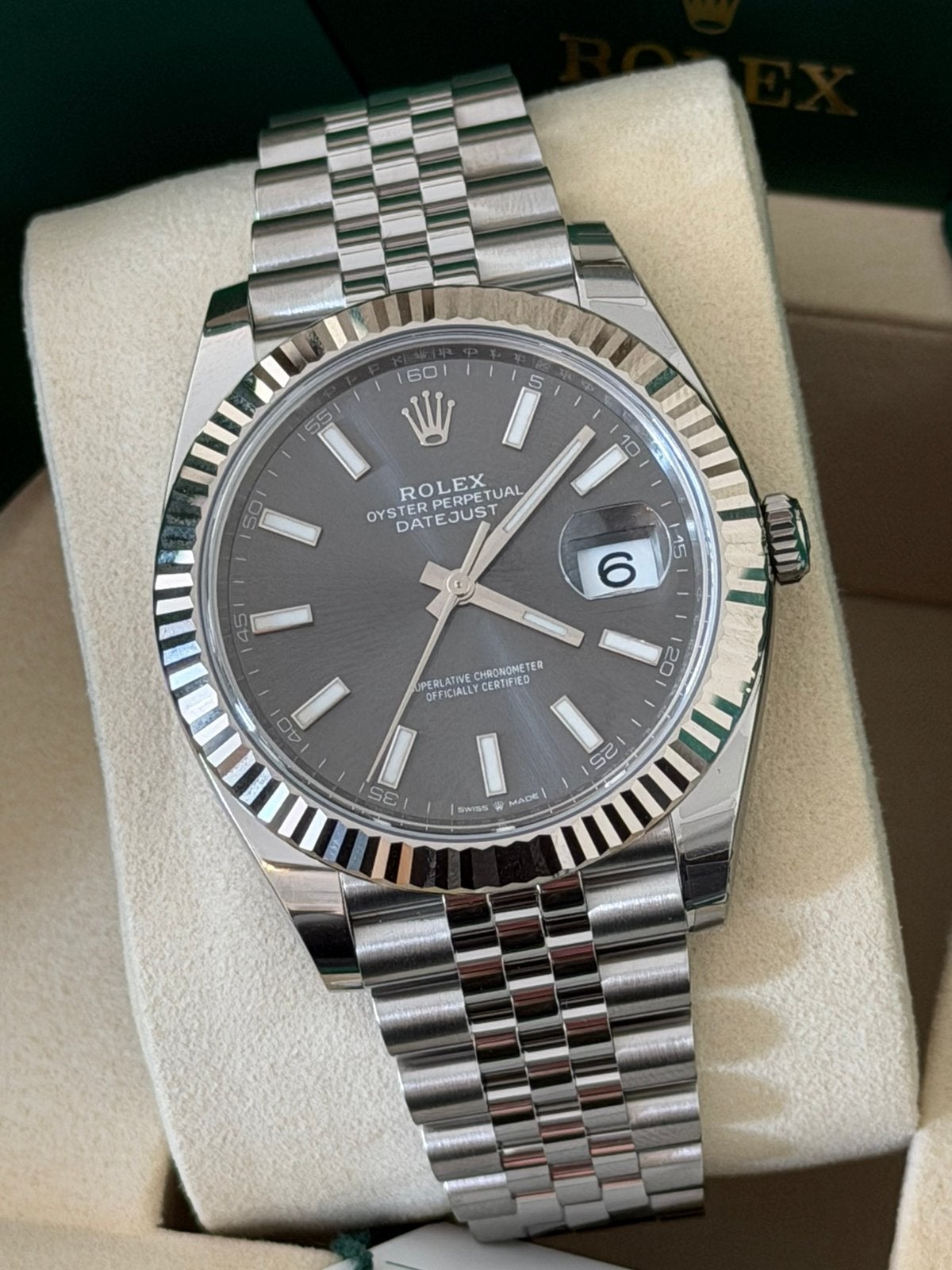 Rolex Datejust 126334 Rhodium dial (6/2026), Staal, Rolex, Ophalen of Verzenden, Zo goed als nieuw