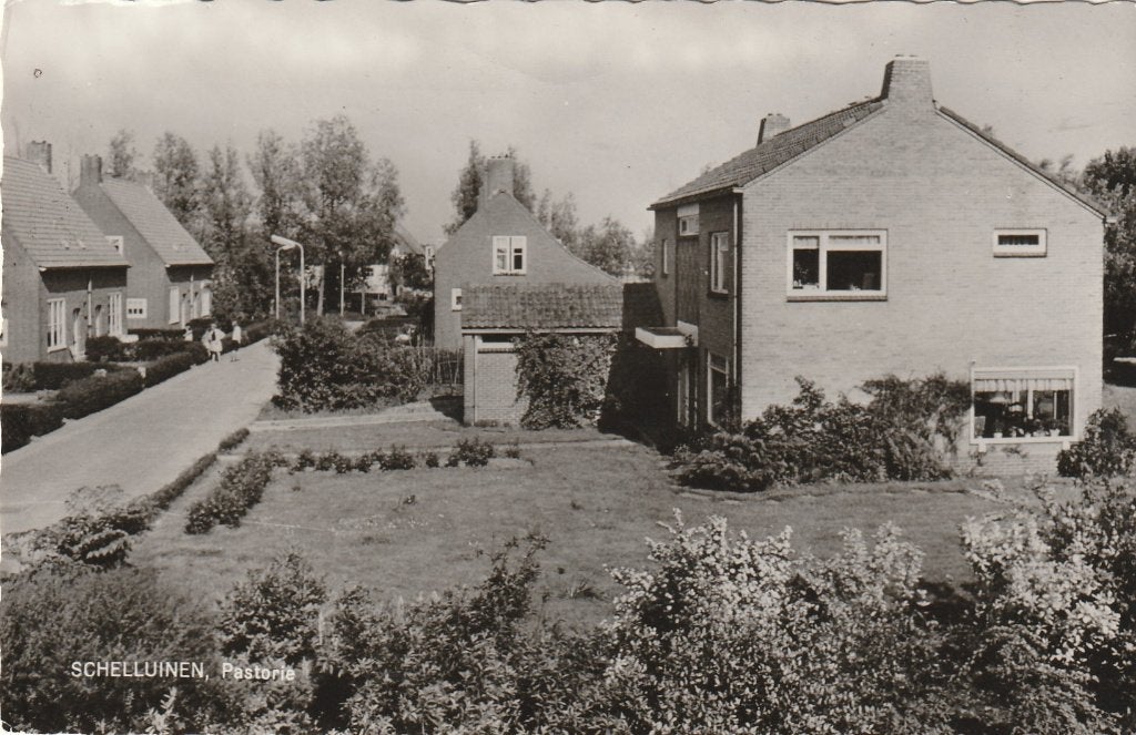 Schelluinen, Pastorie, Verzenden