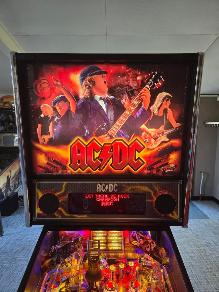 HUO AC/DC Pro Vault Edition 2018, Ophalen, Stern, Zo goed als nieuw, Dot-matrix