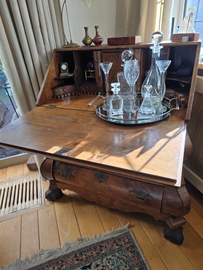 Antieke buik secretaire van wortelnoten, Ophalen of Verzenden