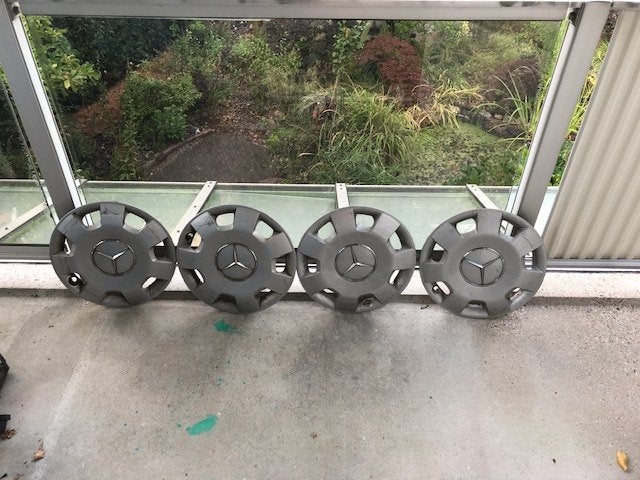 Mercedes plastic wieldoppen (15 inch), Verzenden, Gebruikt, Mercedes-Benz