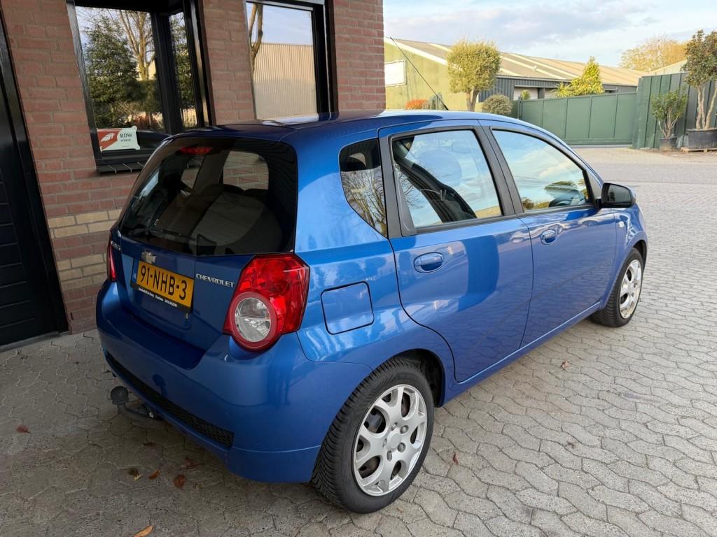 Chevrolet AVEO 1.2-16V 5-DRS airco trekhaak APK 6-2027, Auto's, Chevrolet, 4 cilinders, Blauw, Bedrijf, Handgeschakeld