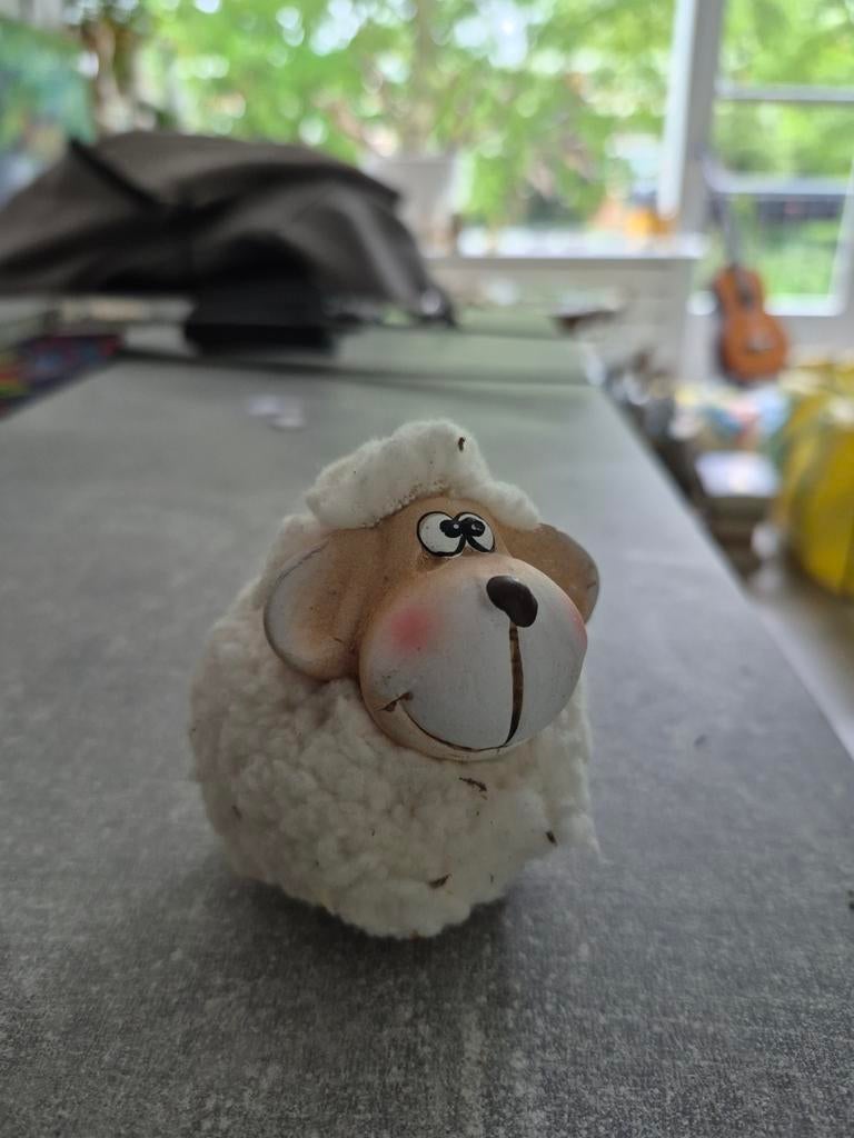 Schattig decoratief schaapje - Keramiek en textiel, Ophalen of Verzenden, Zo goed als nieuw, Wit, Steen/keramiek