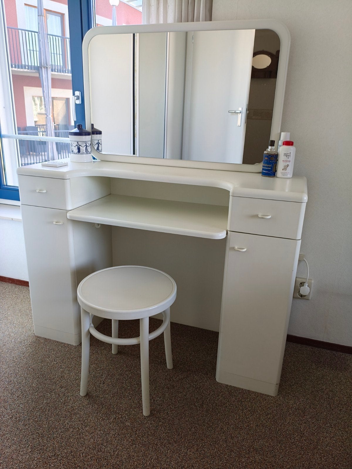 Witte kaptafel met spiegel en krukje, Ophalen, Gebruikt, 100 tot 150 cm, 100 tot 150 cm