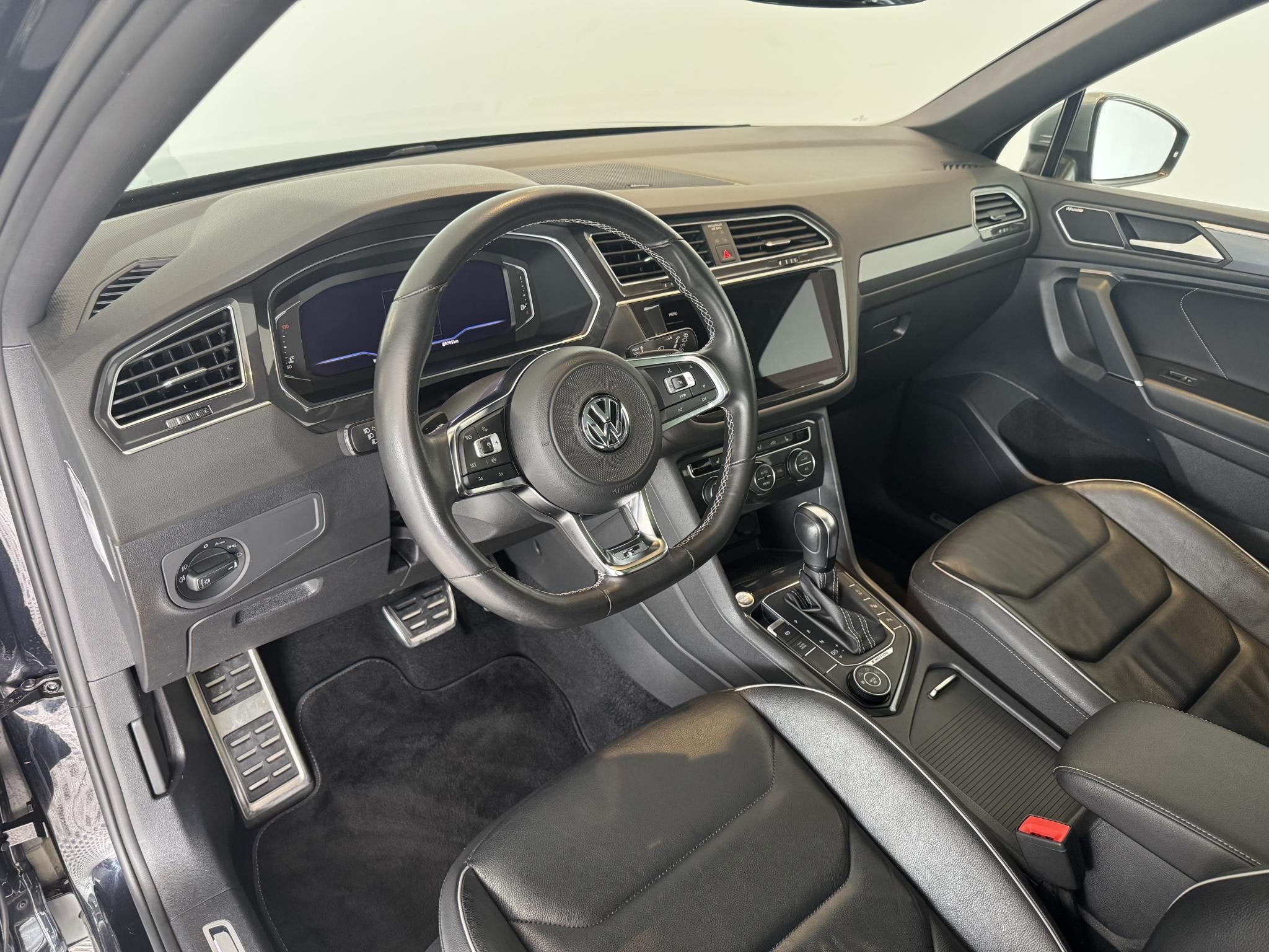 Volkswagen Tiguan Allspace 2.0 TSI 4Motion Highline Business, Gebruikt, 1984 cc, Leder, Bedrijf
