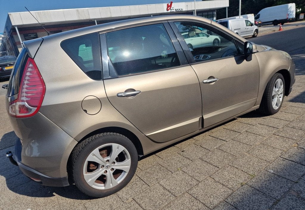 Renault Scénic 2.0 dCi Tech Line, Auto's, Renault, Euro 5, Stof, Beige, 4 cilinders