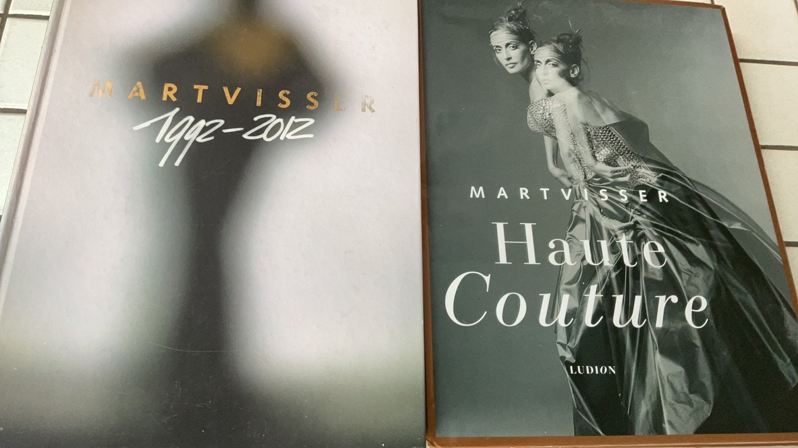 2  Mart. Visser boeken, Ophalen of Verzenden, Zo goed als nieuw, Mode algemeen