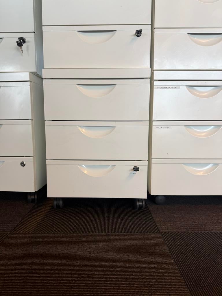 Under desk chest with 3 drawers, Ophalen, Minder dan 50 cm, Gebruikt, Met slot