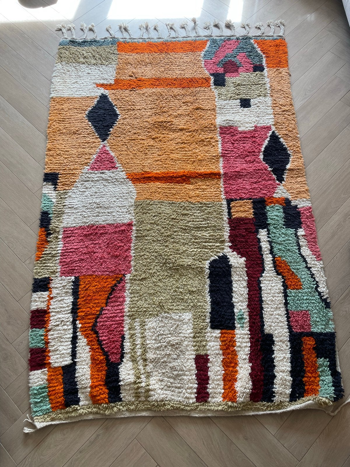 Vrolijk gekleurd vloerkleed berber met patroon, Ophalen, 100 tot 150 cm, 200 cm of meer, Zo goed als nieuw