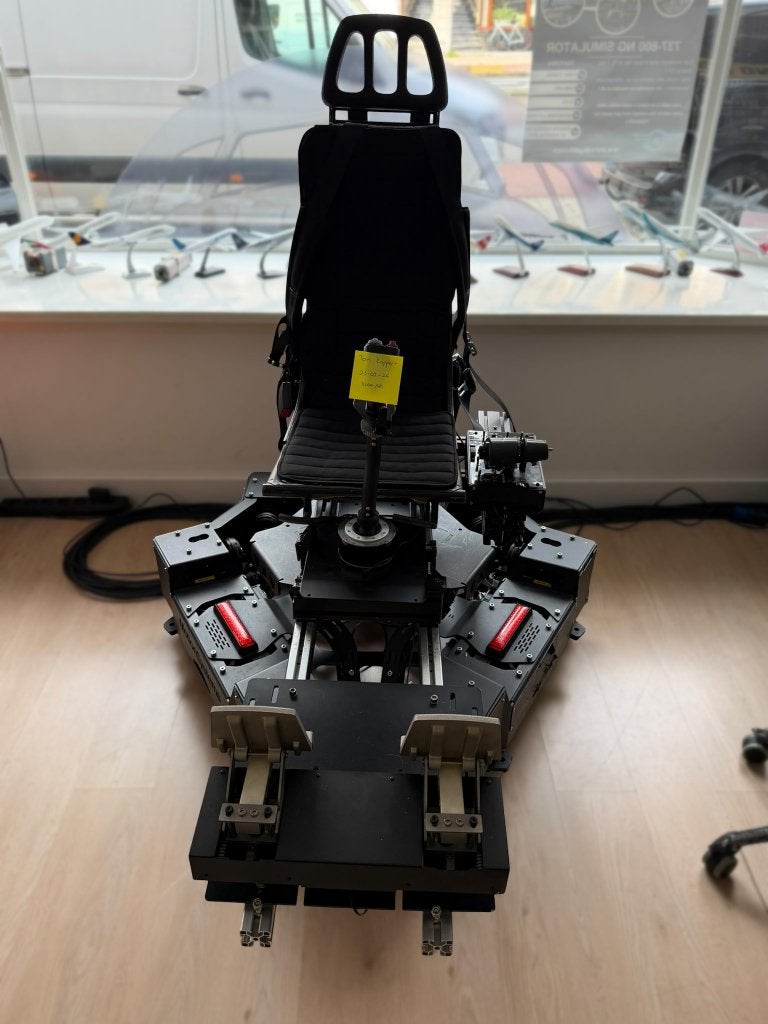 6DOF Motion Platform | gemaakt door Motion Systems, Ophalen, Gebruikt, 1 speler, Virtual Reality