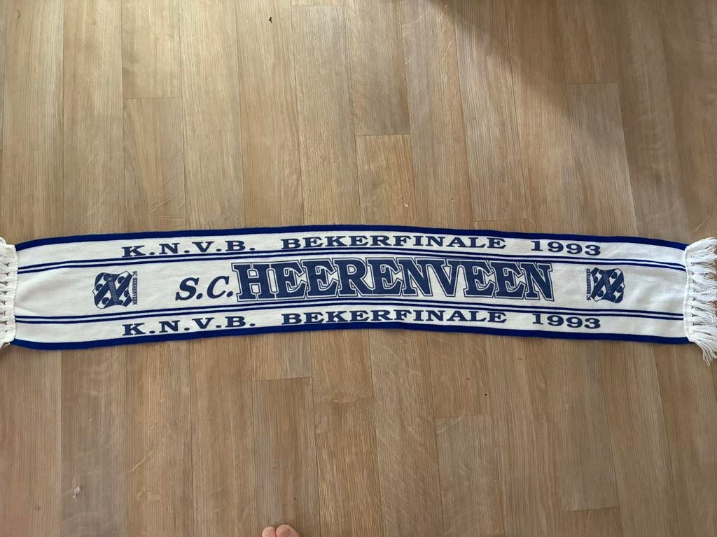 Sc heerenveen sjaal knvb beker 1993, Verzamelen, Sportartikelen en Voetbal, Ophalen of Verzenden, Gebruikt, Overige binnenlandse clubs