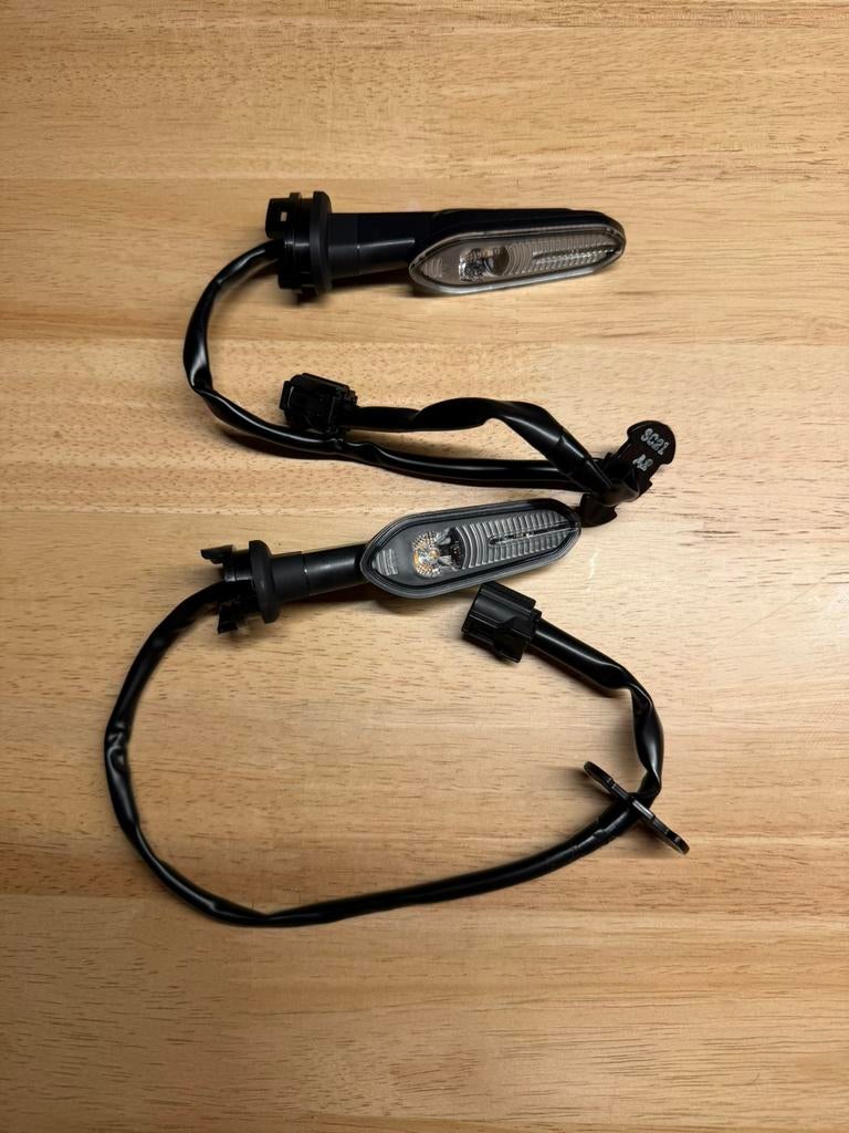 Knipperlichten voor Yamaha MT09 (2025) OEM, Ophalen of Verzenden, Zo goed als nieuw