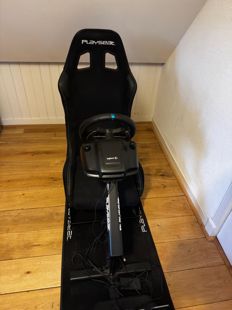 Playseat met Logitech G29 racestuur en pedalen, Ophalen, Overige merken, Gebruikt