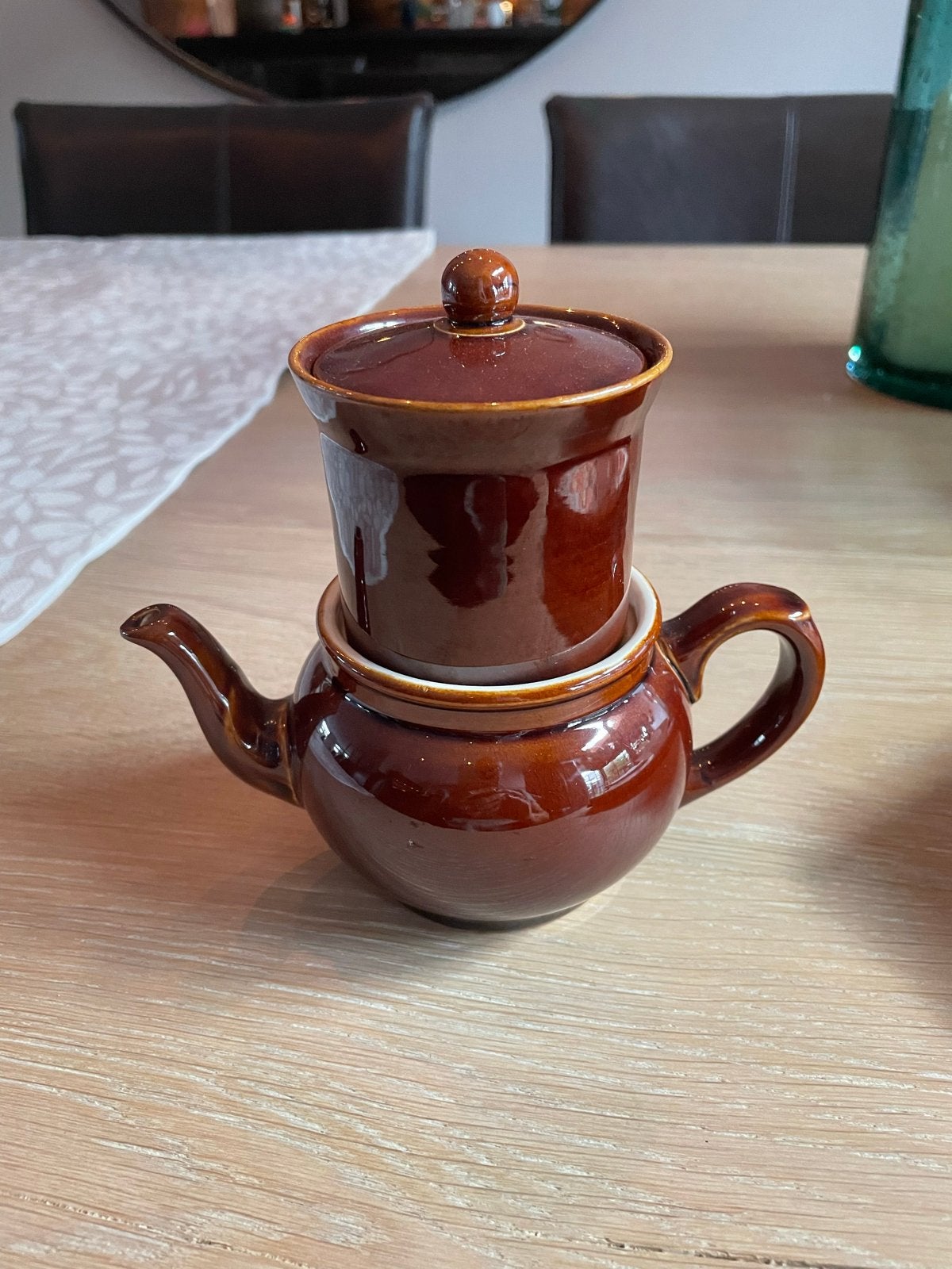 Vintage V&B Bruine Keramische Theepot met Zeef, Ophalen of Verzenden