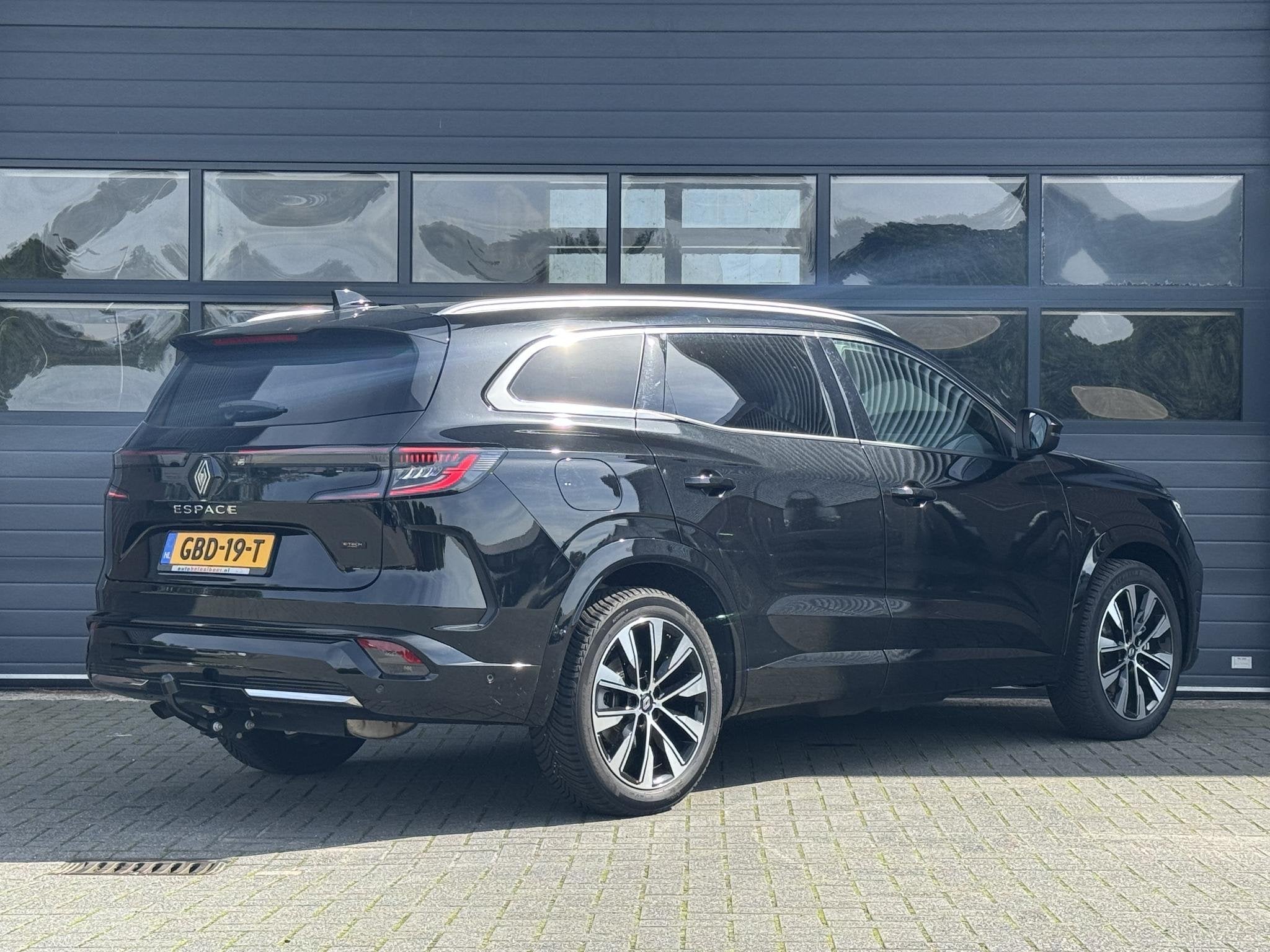 RENAULT ESPACE E-TECH FULL HYBRID 200 TECHNO 7-PERS I AUTOMA, Auto's, Stof, Gebruikt, 1199 cc, 7 stoelen