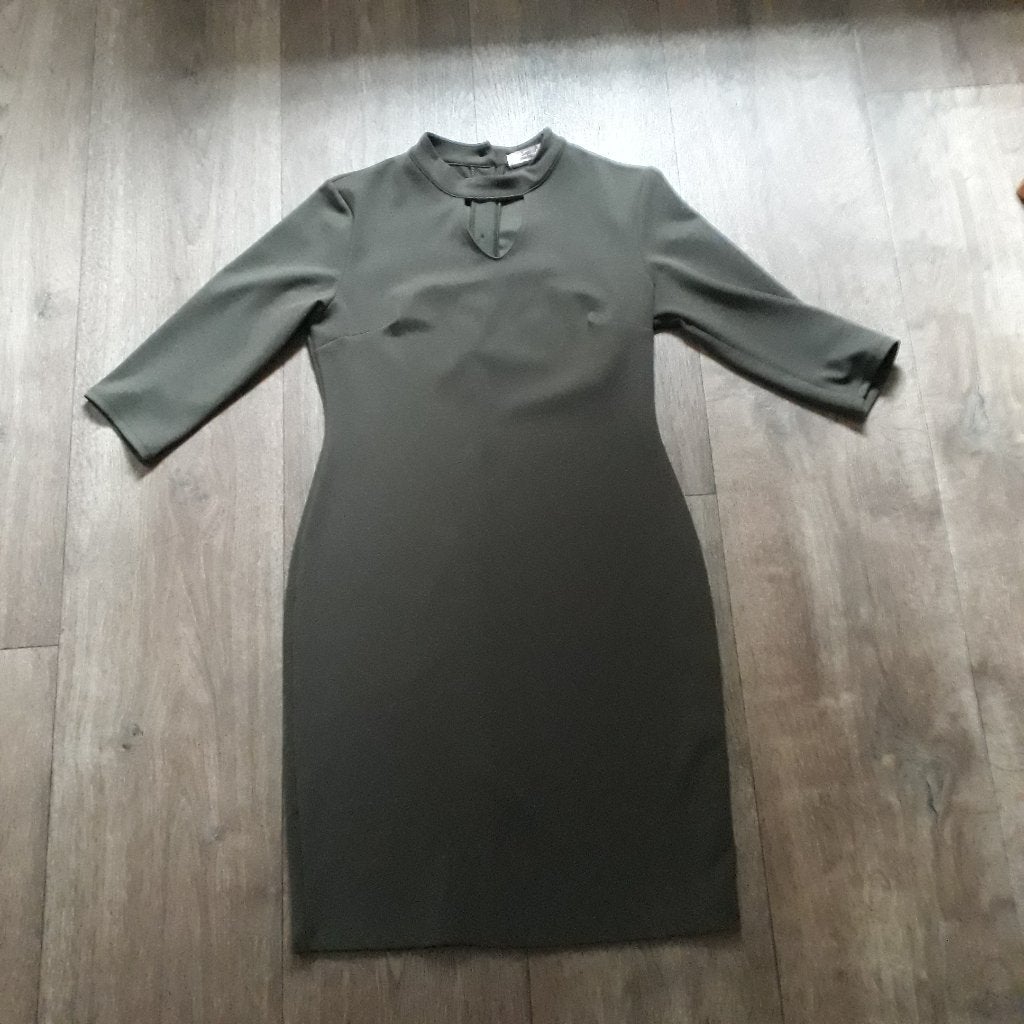 jurk groen mt. S/M, Sophia, Ophalen of Verzenden, Zo goed als nieuw, Knielengte