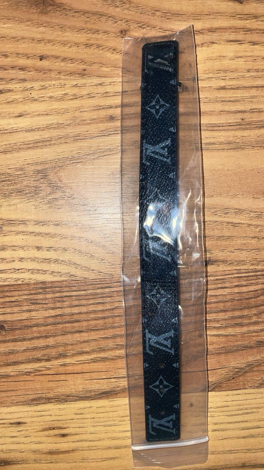 Louis vuitton armband, Ophalen of Verzenden, Zo goed als nieuw, Zwart, Leer