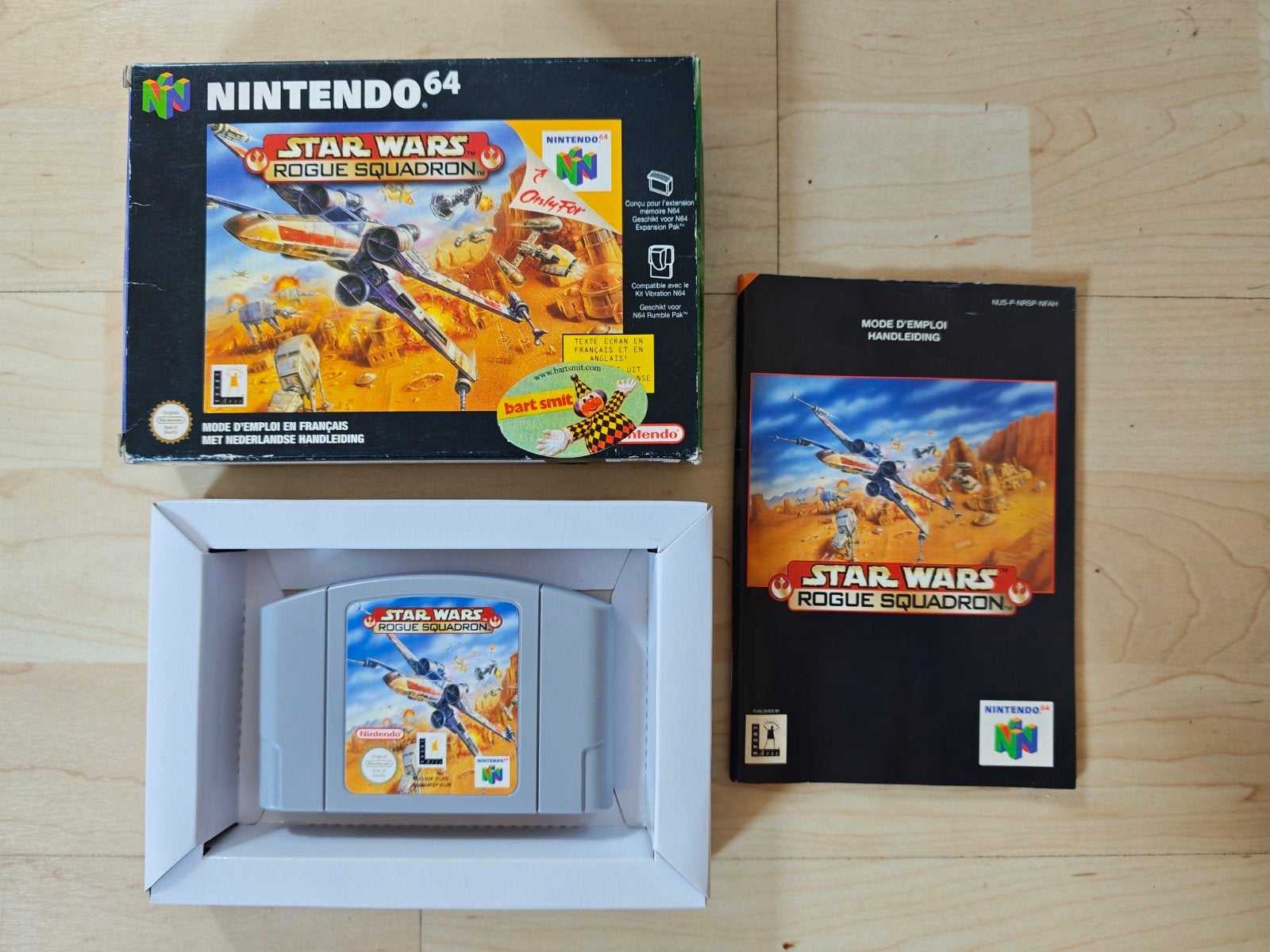 Star Wars Roque squadron Nintendo 64 compleet met doos, Ophalen of Verzenden, Zo goed als nieuw, Vanaf 3 jaar