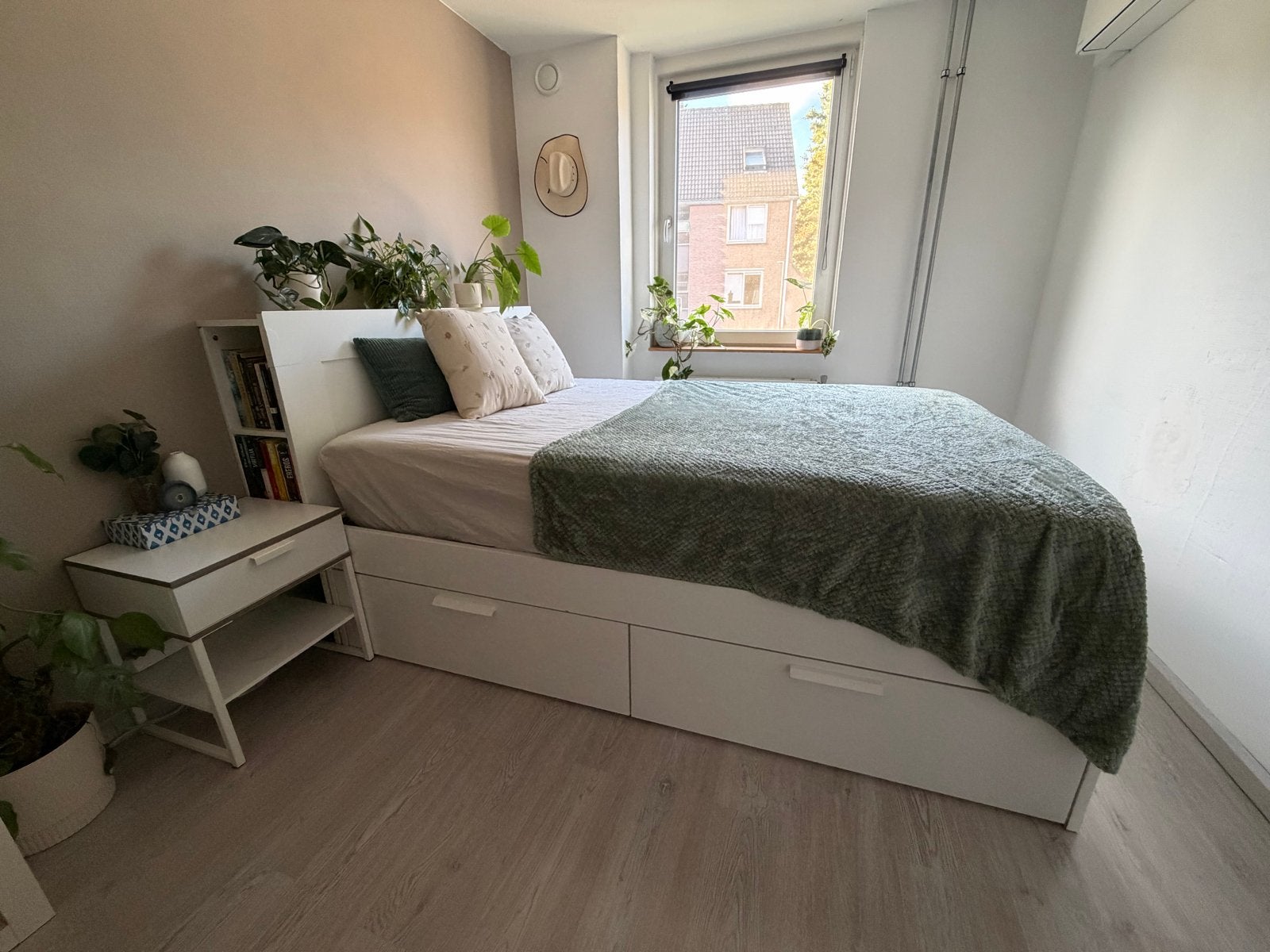 IKEA Brimnes Bed 140x200 met Opbergruimte en Hoofdeinde, Huis en Inrichting, Ophalen, Gebruikt, Wit, Tweepersoons