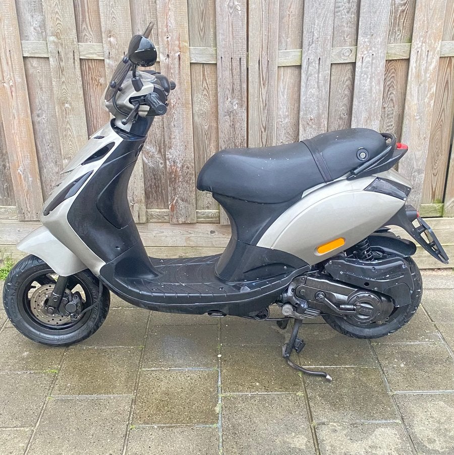 Piaggio zip brom kenteken, Ophalen of Verzenden, Zo goed als nieuw, Benzine, Zip